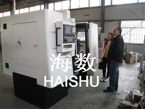 海數院內春暖花開(kāi)  國外客戶(hù)紛至沓來(lái)
